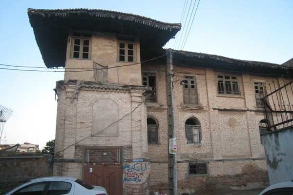 غبار فراموشی بر خانه های تاریخی ساری/ تخریب یا تعمیر