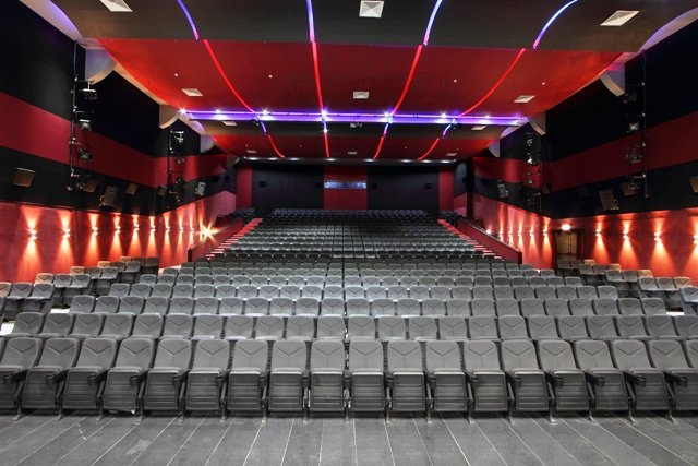 نایسر صاحب سینما شد/ افزایش سالن های سینمایی کردستان به ۱۶ سالن