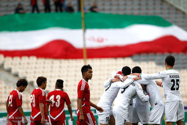 امید ایران با ۶ گل افغانستان را شکست داد/ یک امتیاز تا صعود