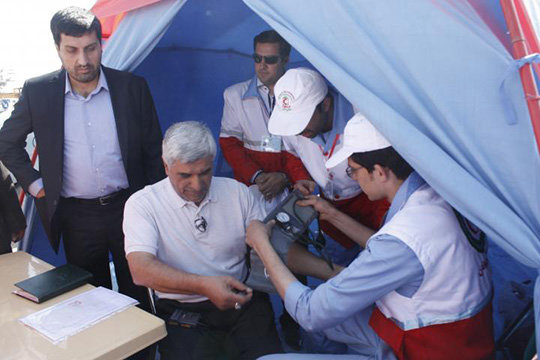 اسکان ۱۱۰۰ مسافر در کمپ هلال احمر/ ارائه خدمات امدادی به ۱۵۰۰ نفر