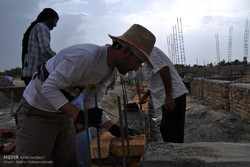 ساخت حداقل ۵۰ مدرسه بزرگ مقیاس با فروش ملک میدان ونک