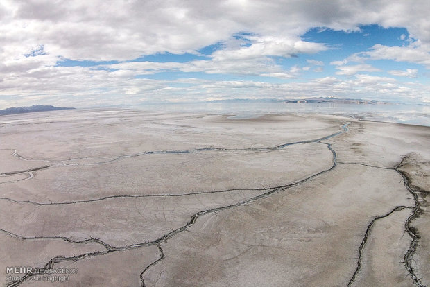 سطح تراز دریاچه ارومیه ۴ سانتیمتر کاهش یافت