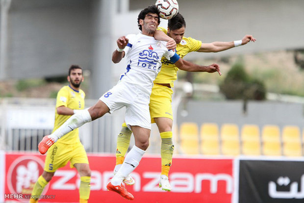 توقف دیدار سپاهان با نفت مسجد سلیمان