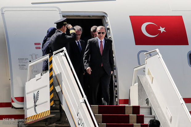 Turkish President Erdoğan arrives in Tehran to attend Syria summit