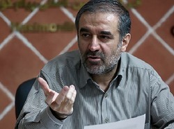 ایران باید عضویت در آژانس را به تعلیق درآورد/تهدید جنگ بلوف است