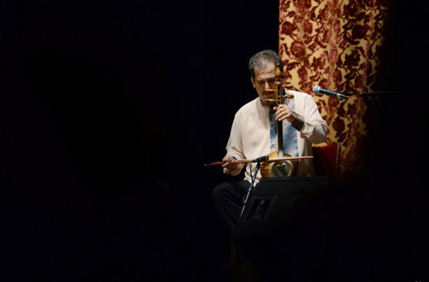 اردشیر کامکار با موسیقی کردستان به تالار وحدت می‌آید