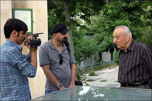 پدر علم هسته‌ای ایران به تماشای مستند می‌نشیند
