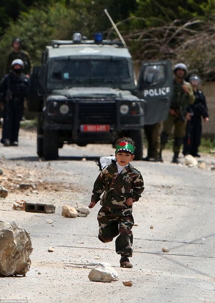 اسرائیلی فوج کے حملے میں فلسطینی جوان شہید