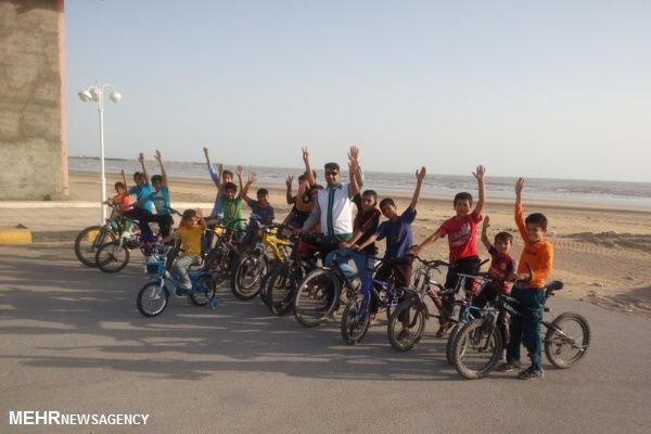 دوچرخه سواران نونهال و نوجوان در بندر دیلم رژه رفتند - خبرگزاری مهر | اخبار  ایران و جهان | Mehr News Agency