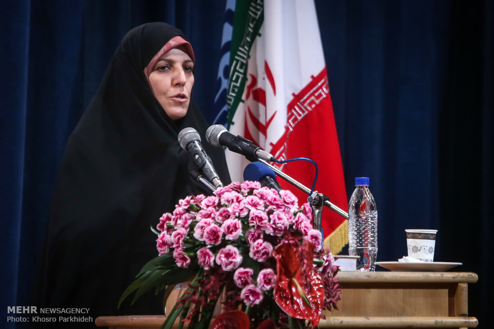مراسم تجلیل از زنان کارگر با حضور علی ربیعی وزیر تعاون،کار و رفاه اجتماعی و شهیندخت مولاوردی معاون امور زنان و خانواده رئیس جمهور