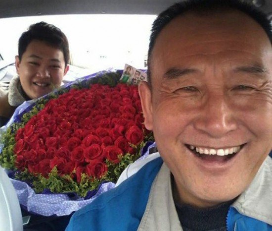 Uncle-Teng-selfies5-550x466.jpg