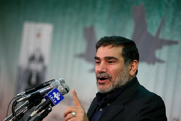 شمخاني: امريكا تحاول ابقاء بنية نظام العقوبات على ايران