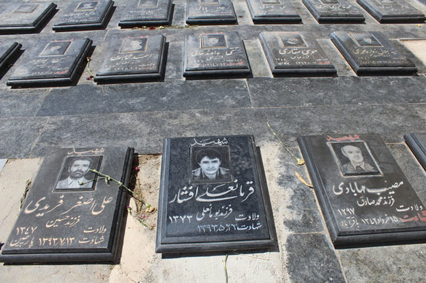 از دستگیری سنگ قبر دزدان بهشت زهرا (س) تا کشف ۲۸ کیلو گرم تریاک  از دستگیری سنگ قبر دزدان بهشت زهرا (س) تا کشف ۲۸ کیلو گرم تریاک