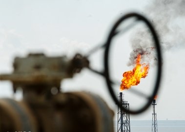 Iran installs ‘first ever indigenous oil platform’