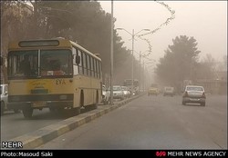 استمرار آلودگی هوا در کرمانشاه تا روز شنبه/کاهش ۳۰۰۰ متری دیدافقی