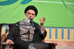 تفاوت صلح عزتمندانه و تحمیلی؛ «نصرت الهی» با استقامت محقق می‌شود