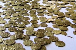 بالغ بر ۲۹۰۰ عدد سکه مربوط به دوره اسلامی در دهگلان کشف و ضبط شد