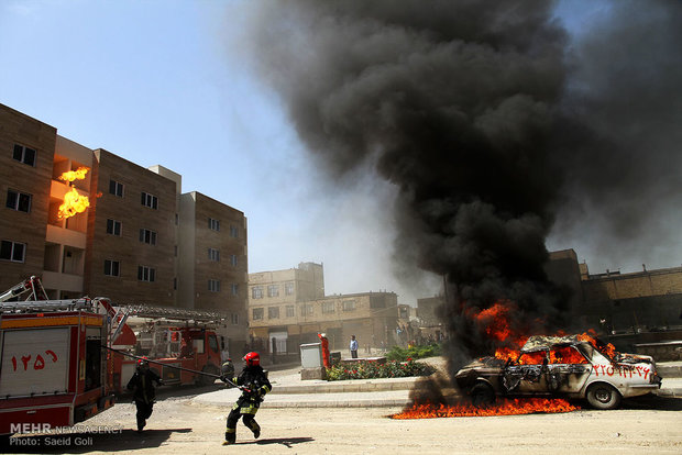 مجهز نبودن واحدهای تجاری ملکان به امکانات اطفای حریق مانور امداد و نجات اطفای حریق در مشهد