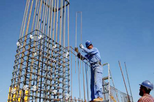 تخصیص ۲۲.۵ درصد از عوارض پروانه ساخت برای بیمه کارگران ساختمانی 