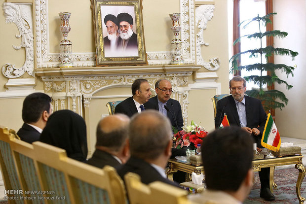 Iran, Syria parliament speakers meet