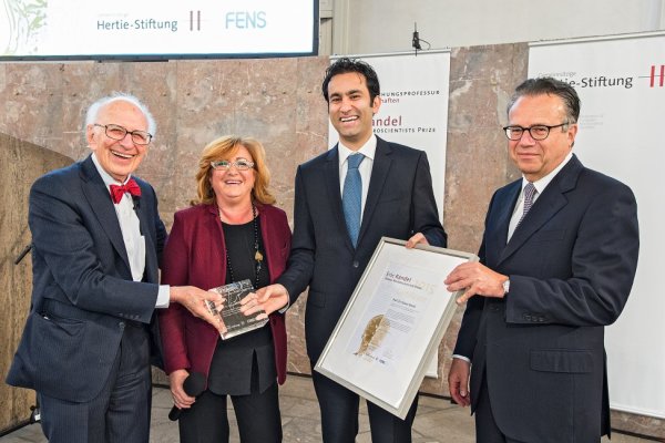 فیزیکدان جوان ایرانی برنده‌ جایزه‌ اریک کندل اروپا شد