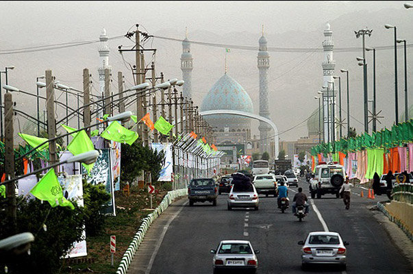 ورود ۱۴۸ هزار دستگاه خودرو به قم در روز نیمه شعبان