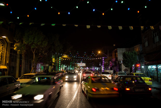 Iranians celebrating Imam Mahdi birth anniversary