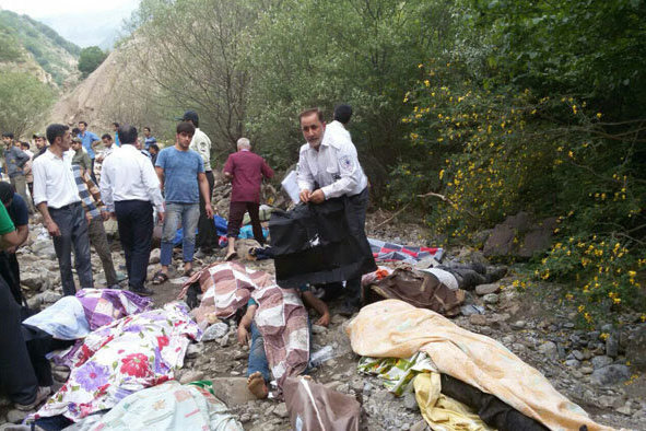 هویت ۲۶جانباخته حادثه سقوط اتوبوس به دره جاده کندوان اعلام شد
