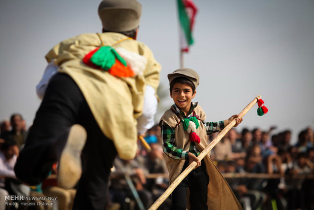 مهرجان الالعاب الشعبية والتقليدية في مدينة كجساران الايرانية
