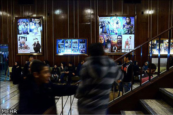 فروش،فيلم،تومان،بليت،سينمايي،كارگرداني،دست،توماني،داستان،جعف ...