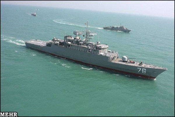 الاسطول الـ 34 للقوات البحرية الايرانية يرسو في مسقط