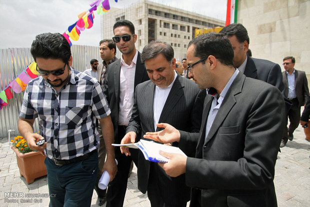 زيارة وزير النقل الايراني عباس آخوندي الى مدينة مشهد