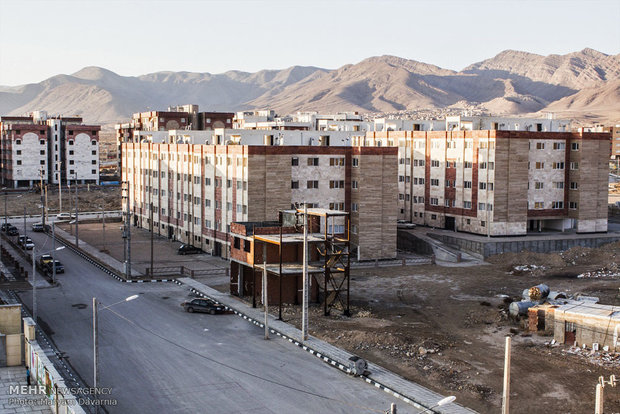 دولت در پروژه مسکن مهر کار جهادی کرده است