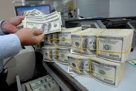 واکنش بانک‌مرکزی به تهدیدتلاطم بازار ارز/رکورد معاملات کاغذی ارز 