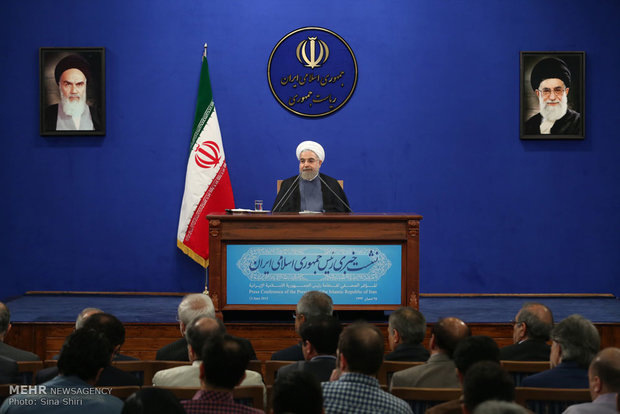 روحاني : الحكومة الايرانية حققت نموا ايجابيا في جميع القطاعات 