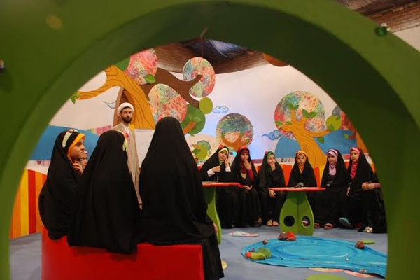 آموزش قرآن به کودکان در «باغ رویایی»