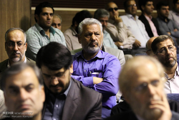 همایش جبهه کارآمدی و تحول ایران اسلامی