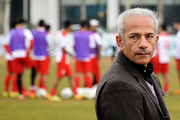 محمد خاکپور از سرمربیگری تیم امید استعفا کرد 