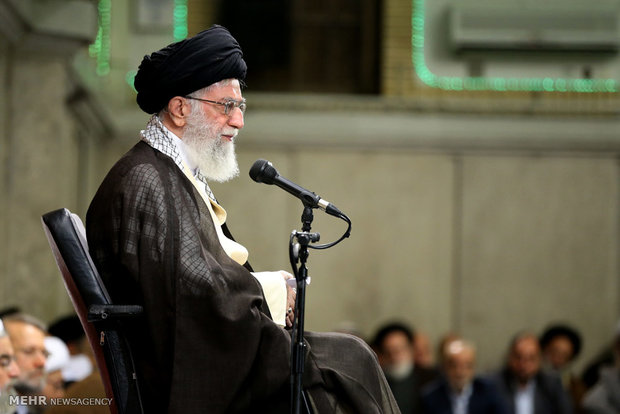 دیدار مسئولان و کارگزاران نظام با حضرت آیت الله خامنه‌ای رهبر معظم انقلاب اسلامی 