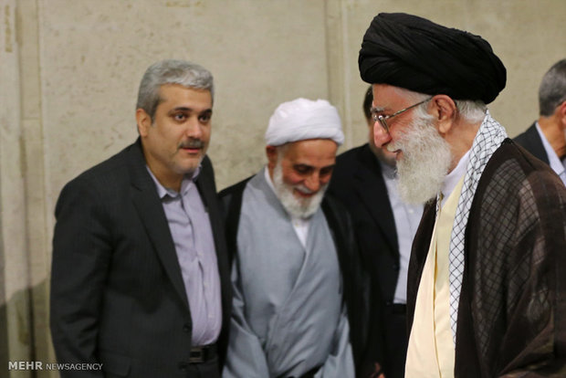 دیدار مسئولان و کارگزاران نظام با حضرت آیت الله خامنه‌ای رهبر معظم انقلاب اسلامی 