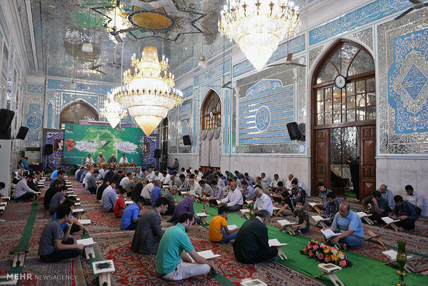 محفل انس با قرآن در آستان مقدس امامزاده عبدالله گرگان