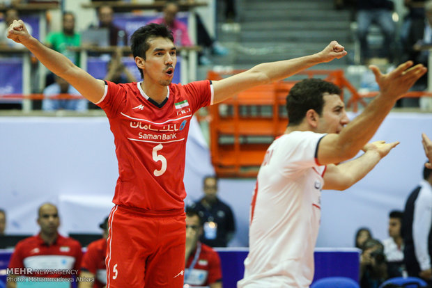 Iran, Poland volleyball in frames