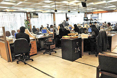 ۷۵ درصد اختیارات دستگاه‌های اجرایی باید به استان‌ها واگذار شود