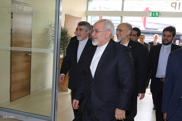 Zarif arrives in Vienna