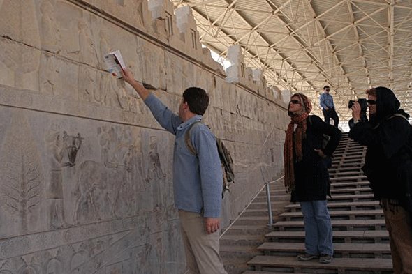 جایخالی راهنما بین مشاغل ضرردیده/ ارزآوران گردشگری اولویت ندارند جایخالی راهنما بین مشاغل ضرردیده/ ارزآوران گردشگری اولویت ندارند