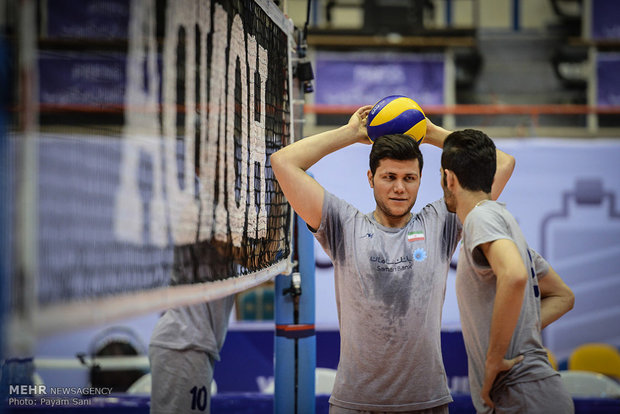 تمرین تیم ملی والیبال ایران پیش از بازی با روسیه