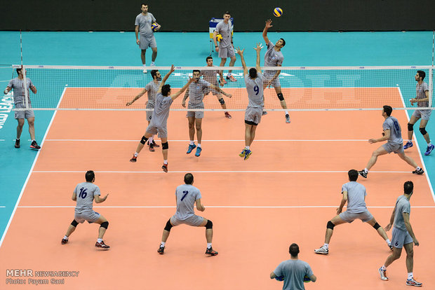 تمرین تیم ملی والیبال ایران پیش از بازی با روسیه