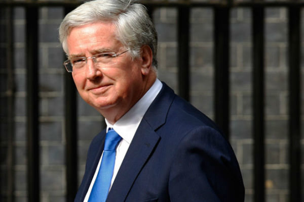 وزیر دفاع انگلستان وارد بغداد شد