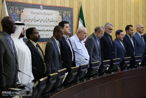 دیدار علی لاریجانی، رئیس مجلس شورای اسلامی با سفرای کشورهای اسلامی