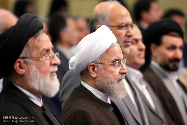 Rouhani meets families of martyrs